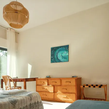 Maison Spacieuse A Avec Jardin