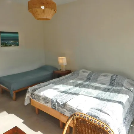 Maison Spacieuse A Avec Jardin *
